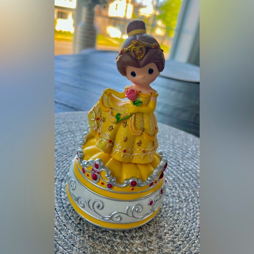 🌼Precious Moments, Disney Showcase Beauty & The Beast, Resin Music Box🌼